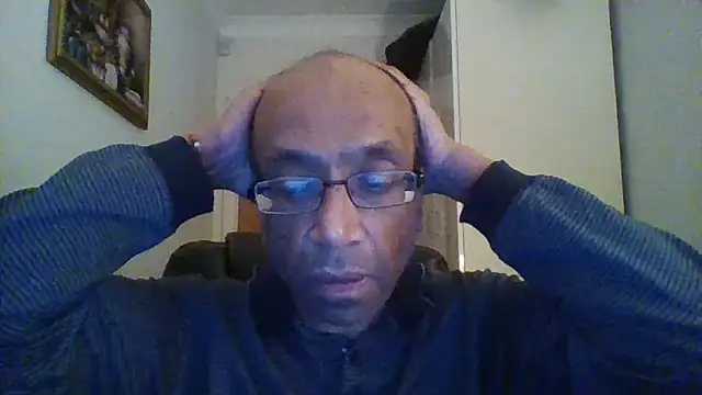 Snapshot of rauncher1 chatting on February 10, 2025, 11:45 pm rauncher1 online show from February 10, 2025, 11:45 pm