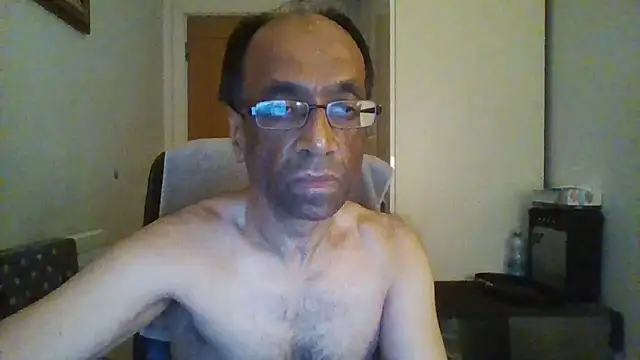 Snapshot of rauncher1 chatting on October 27, 2025, 4:55 pm rauncher1 online show from October 27, 2025, 4:55 pm