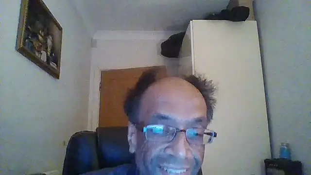 Snapshot of rauncher1 chatting on November 16, 2025, 10:59 pm rauncher1 online show from November 16, 2025, 10:59 pm