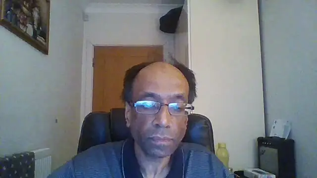 Snapshot of rauncher1 chatting on November 24, 2025, 10:15 am rauncher1 online show from November 24, 2025, 10:15 am