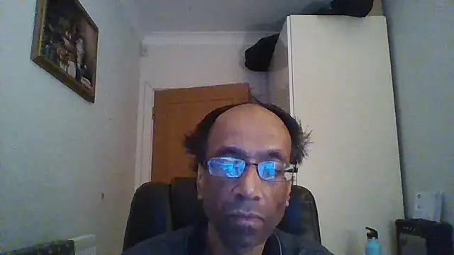 Snapshot of rauncher1 chatting on December 18, 2025, 9:59 am rauncher1 online show from December 18, 2025, 9:59 am