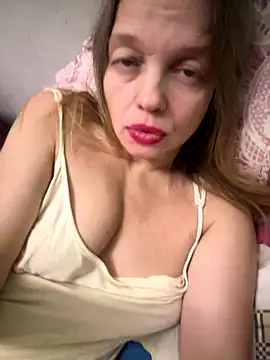 Snapshot of Susanel chatting on October 25, 2025, 10:59 pm Susanel online show from October 25, 2025, 10:59 pm