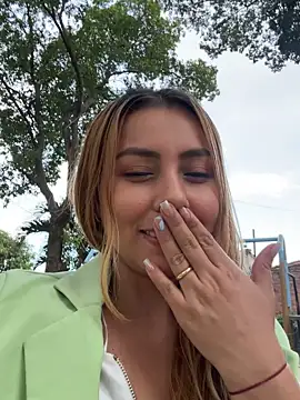 Brittanyrosexx online show from December 2, 2025, 9:21 pm