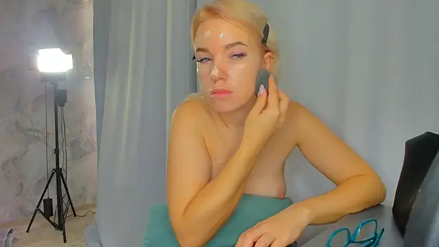 succubus online show from October 31, 2025, 7:42 am