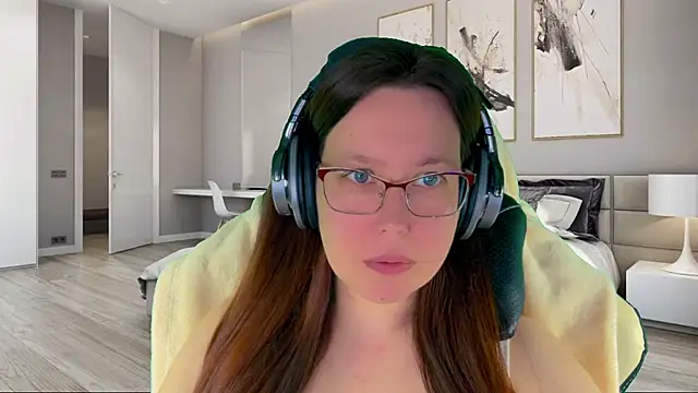 Victoria Romans online show from March 20, 2025, 3:13 am