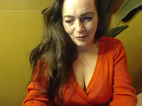 cloe85nl online show from December 27, 2024, 2:22 pm