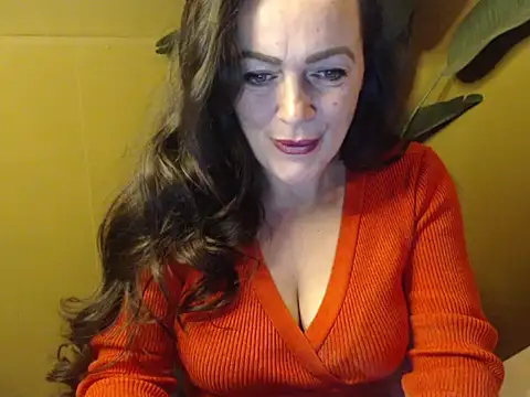 cloe85nl online show from December 28, 2024, 10:47 am