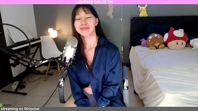 minarocket  online show from November 23, 2025, 4:51 pm