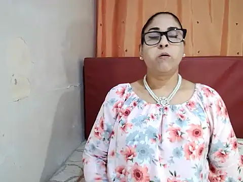 Snapshot of Indiankushy chatting on September 22, 2025, 4:31 pm Indiankushy online show from September 22, 2025, 4:31 pm