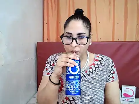 Snapshot of Indiankushy chatting on October 22, 2025, 4:40 pm Indiankushy online show from October 22, 2025, 4:40 pm