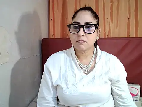 Snapshot of Indiankushy chatting on December 1, 2025, 5:07 pm Indiankushy online show from December 1, 2025, 5:07 pm