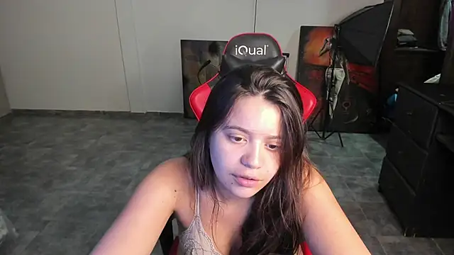 Snapshot of kiarafonseca_ chatting on December 5, 2024, 1:14 am kiarafonseca  online show from December 5, 2024, 1:14 am