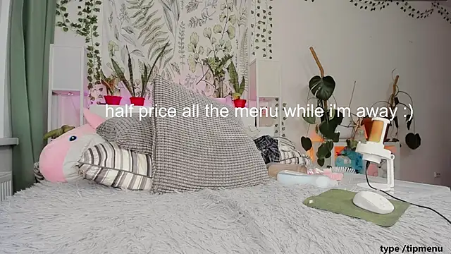 Snapshot of sierra_diamond chatting on January 4, 2025, 3:49 pm sierra diamond online show from January 4, 2025, 3:49 pm