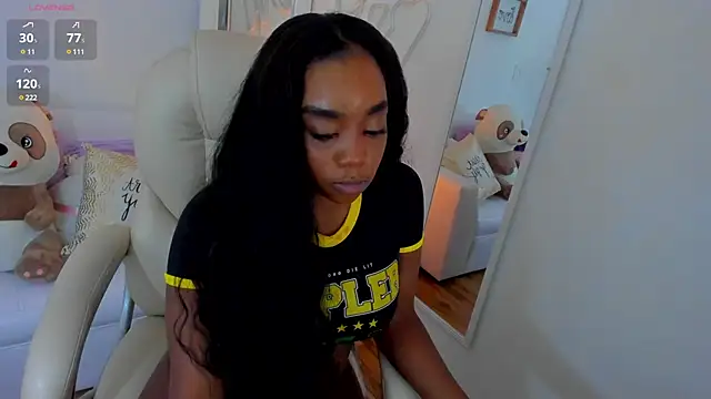 zobe love online show from March 17, 2025, 7:58 pm