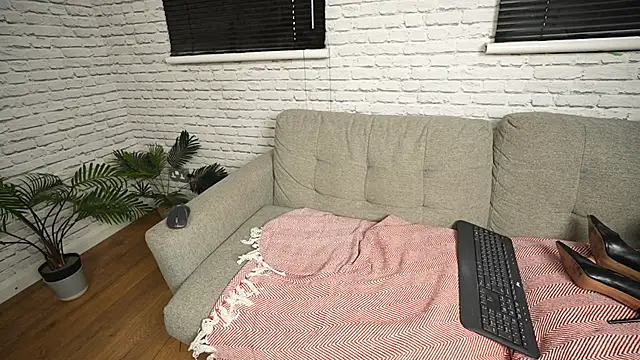 Snapshot of JessicaNylonQueen chatting on February 1, 2025, 3:39 pm JessicaNylonQueen online show from February 1, 2025, 3:39 pm