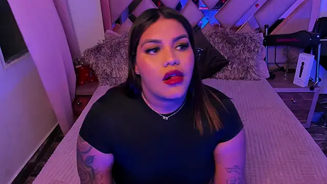 Snapshot of Victoria14_ chatting on February 23, 2025, 11:14 pm Victoria14  online show from February 23, 2025, 11:14 pm