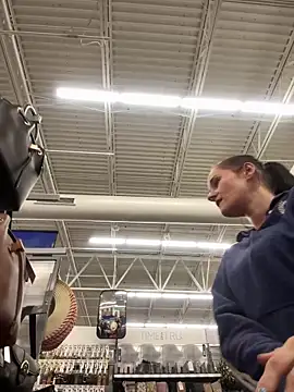 lolabunny9 online show from March 10, 2025, 4:46 pm