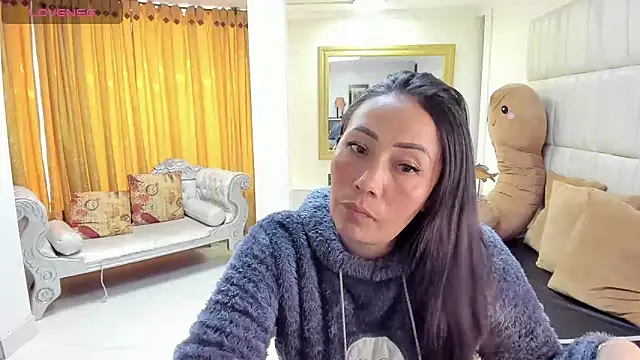 gaby trent online show from February 28, 2025, 3:37 pm