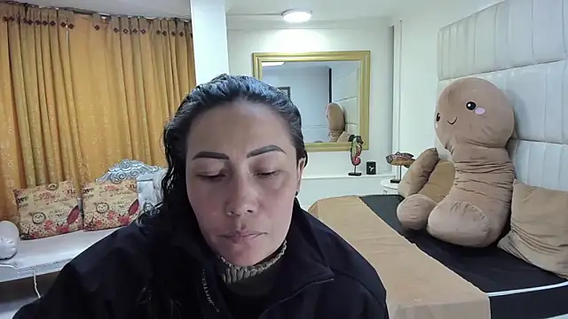 gaby trent online show from September 18, 2025, 1:24 pm