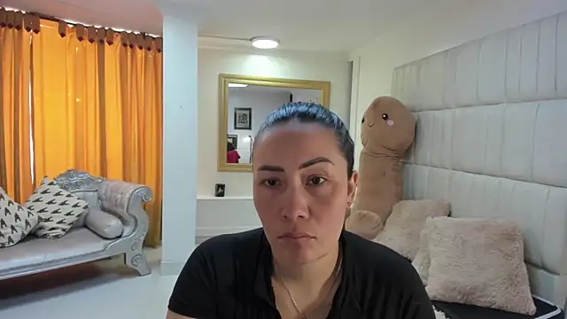 gaby trent online show from November 27, 2025, 1:13 pm