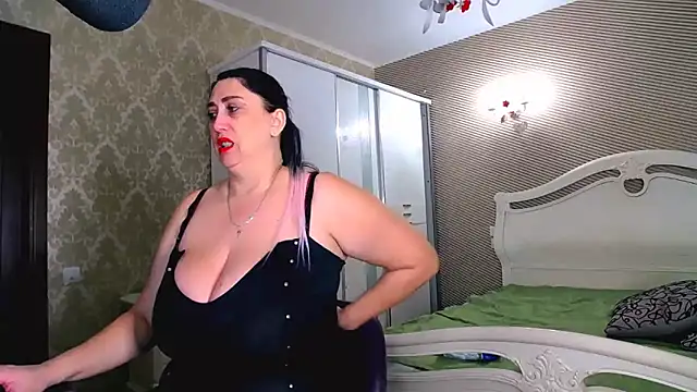 Evelyn Shy online show from January 7, 2025, 6:38 am