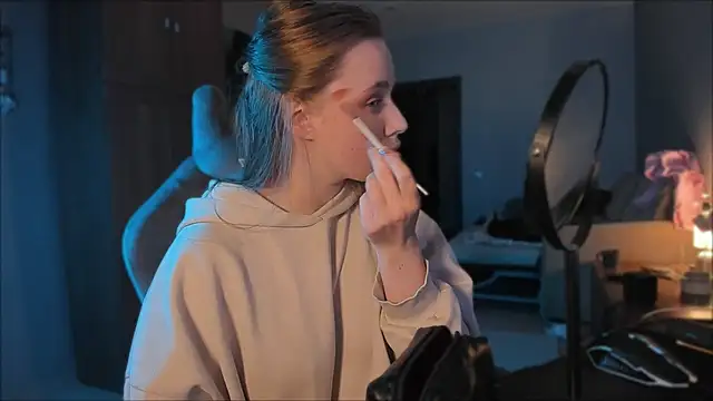 Rachel Ro online show from January 11, 2025, 4:14 pm