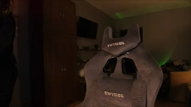 Rachel Ro online show from January 18, 2025, 2:36 am