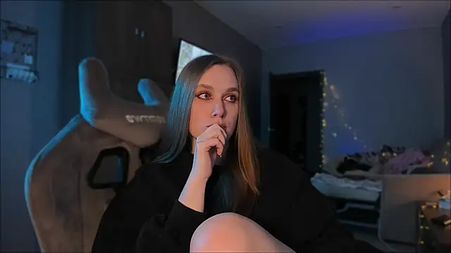 Rachel Ro online show from January 21, 2025, 12:18 pm