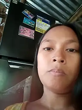 Snapshot of PinaySweet92 chatting on October 28, 2025, 11:51 pm PinaySweet92 online show from October 28, 2025, 11:51 pm