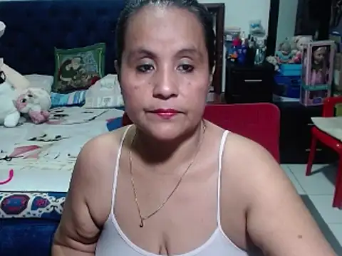 Snapshot of pervert_mommy_ chatting on January 8, 2025, 11:10 am pervert mommy online show from January 8, 2025, 11:10 am