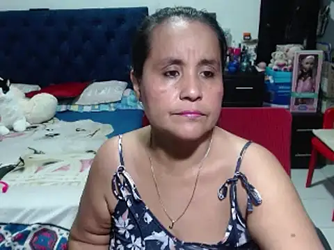 Snapshot of pervert_mommy_ chatting on January 15, 2025, 10:17 am pervert mommy online show from January 15, 2025, 10:17 am