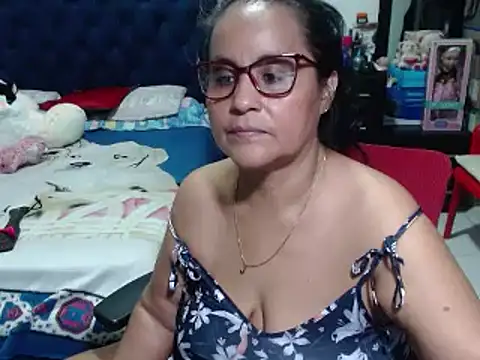 Snapshot of pervert_mommy_ chatting on January 15, 2025, 1:20 pm pervert mommy online show from January 15, 2025, 1:20 pm