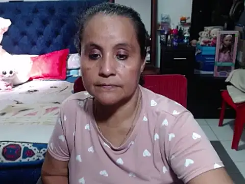 Snapshot of pervert_mommy_ chatting on January 19, 2025, 5:39 pm pervert mommy online show from January 19, 2025, 5:39 pm