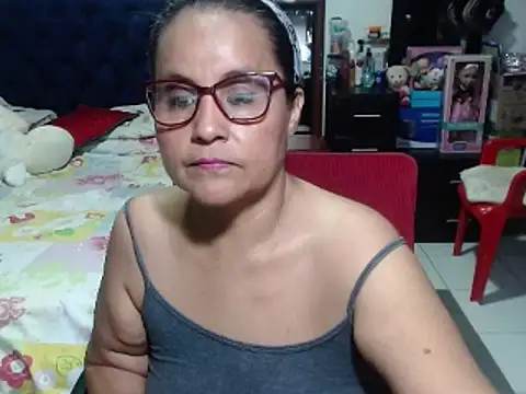 Snapshot of pervert_mommy_ chatting on January 27, 2025, 11:11 am pervert mommy online show from January 27, 2025, 11:11 am