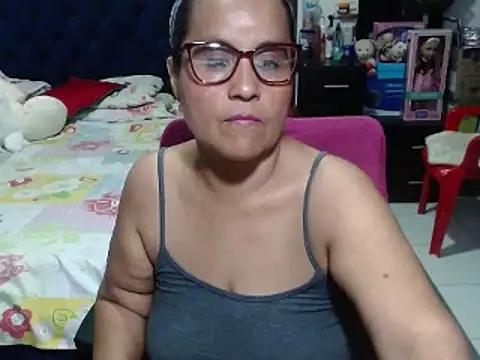 Snapshot of pervert_mommy_ chatting on January 27, 2025, 2:46 pm pervert mommy online show from January 27, 2025, 2:46 pm