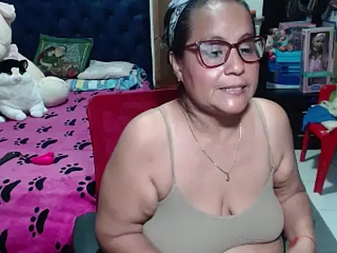 Snapshot of pervert_mommy_ chatting on February 22, 2025, 12:29 pm pervert mommy online show from February 22, 2025, 12:29 pm