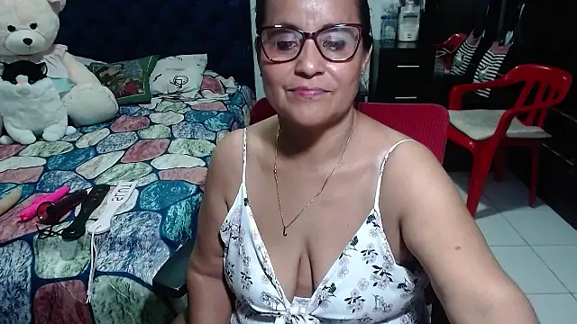 Snapshot of pervert_mommy_ chatting on March 18, 2025, 12:47 pm pervert mommy online show from March 18, 2025, 12:47 pm