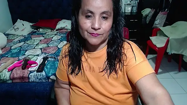 Snapshot of pervert_mommy_ chatting on March 19, 2025, 11:36 pm pervert mommy online show from March 19, 2025, 11:36 pm