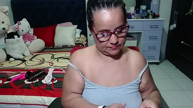 Snapshot of pervert_mommy_ chatting on November 18, 2025, 9:58 am pervert mommy online show from November 18, 2025, 9:58 am