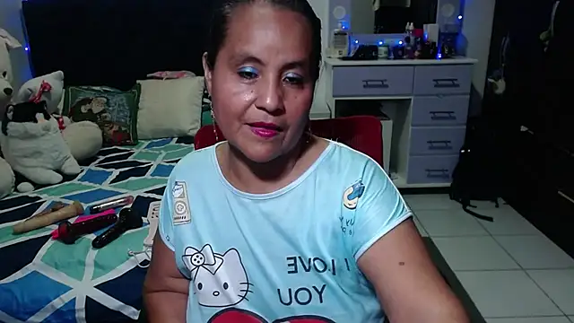 Snapshot of pervert_mommy_ chatting on December 14, 2025, 12:10 pm pervert mommy online show from December 14, 2025, 12:10 pm