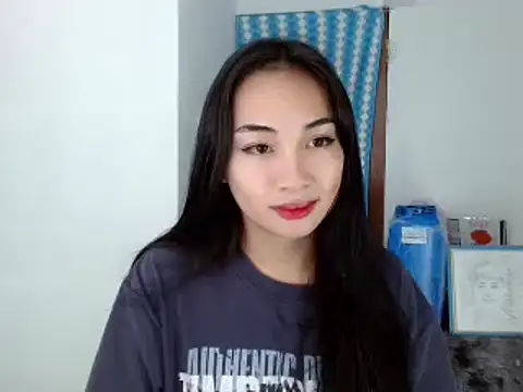 SweetLilly 18 online show from December 7, 2024, 10:12 am