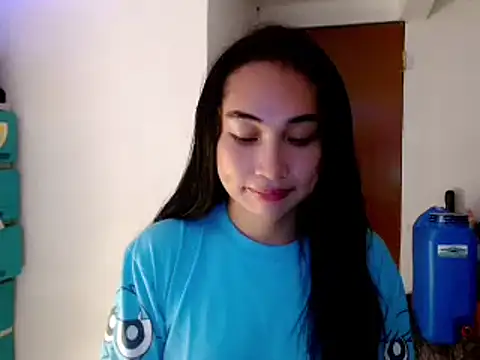 SweetLilly 18 online show from January 6, 2025, 11:40 am