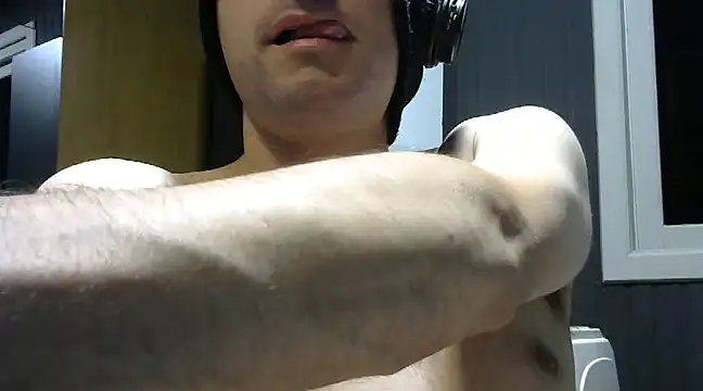 Snapshot of gauchors20 chatting on January 5, 2025, 3:00 am gauchors20 online show from January 5, 2025, 3:00 am