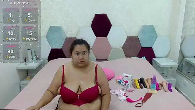 Snapshot of angel_blue chatting on February 26, 2025, 3:08 pm angel blue online show from February 26, 2025, 3:08 pm