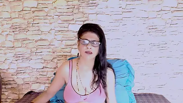 IndianAllure online show from February 17, 2025, 6:20 am