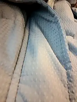 Frost foxy online show from December 20, 2024, 6:19 am