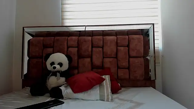 Snapshot of SexyCaitlynHot chatting on December 10, 2024, 8:05 pm SexyCaitlynHot online show from December 10, 2024, 8:05 pm