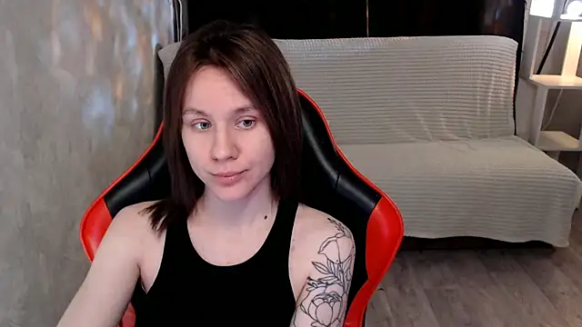 Snapshot of Mila_Jon chatting on December 5, 2025, 3:48 am Mila Jon online show from December 5, 2025, 3:48 am