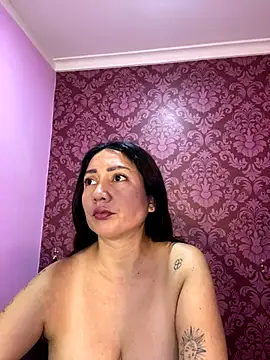 Snapshot of juliana_diaz chatting on October 28, 2025, 11:25 am juliana diaz online show from October 28, 2025, 11:25 am