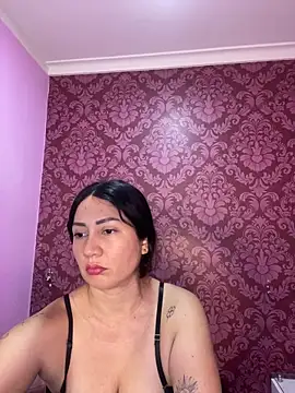 Snapshot of juliana_diaz chatting on November 10, 2025, 11:20 am juliana diaz online show from November 10, 2025, 11:20 am